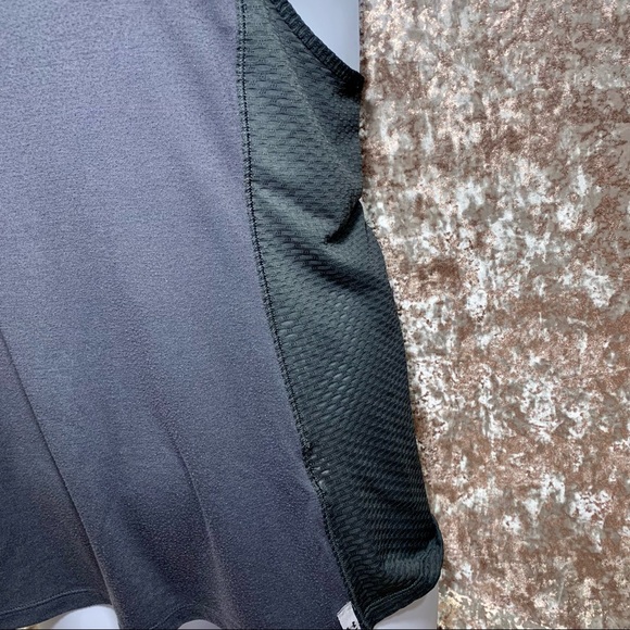 Under Armour Grey Tank - Picture 3 of 6